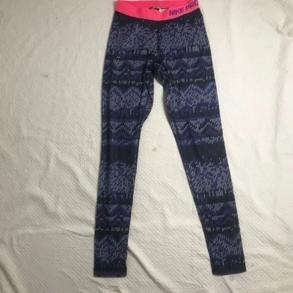 Nike Sportswear Leggings size S 0006